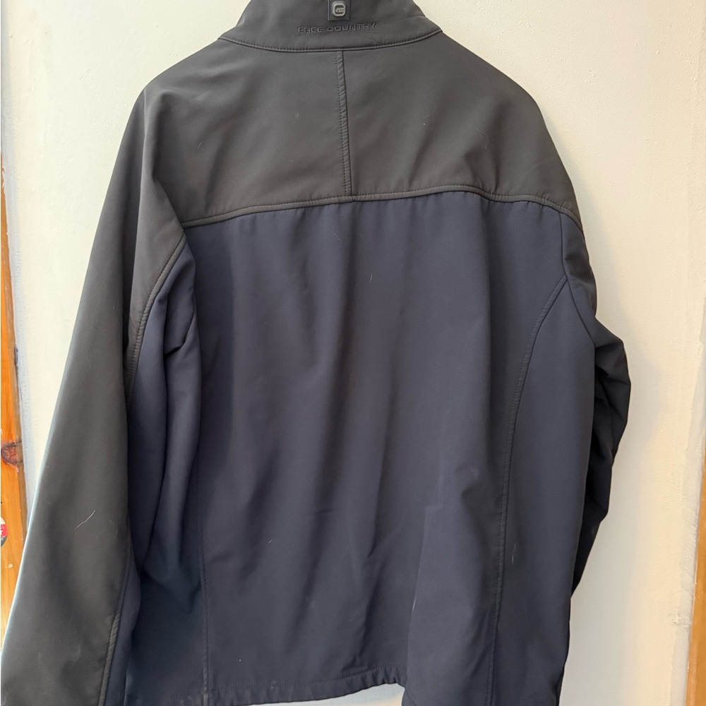 Free Country Men's Softshell Jacket - Picture 3 of 3